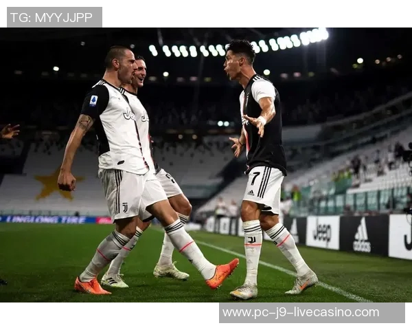 尤文图斯对阵里昂迪巴拉闪耀赛场精彩对决引发球迷热议